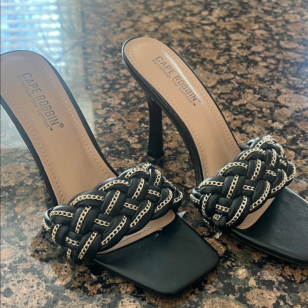 Cape Robbin Black and Gold Chain Heels